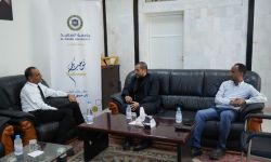 President of Saeed University receives the media and communications team of Hayel Saeed Anam Group to enhance cooperation and partnership